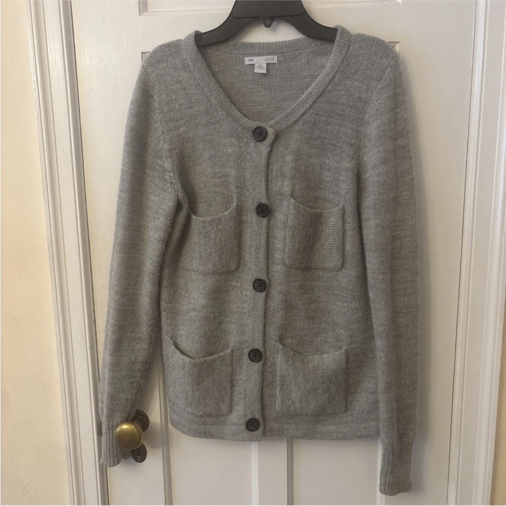 GAP Light Gray Button-Front Pocket Knit Cardigan